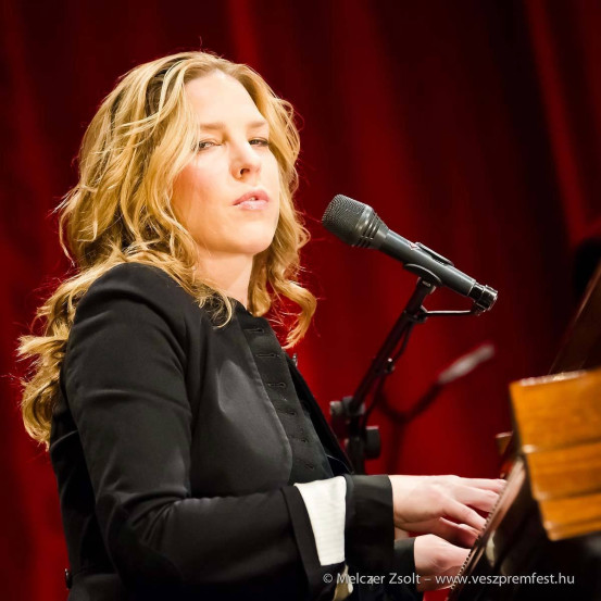 Galériánkért kattintson a képre!