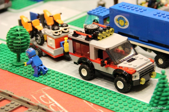 Törzsök Gábor személyes kedvence a cross motorokat szállító terepjáró<br>A galéria megtekintéséhez kattintson a képre