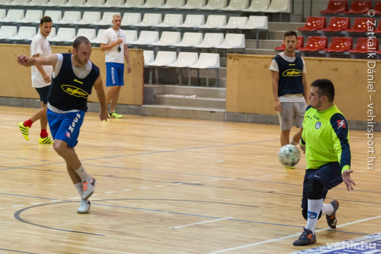 Képgalériánkért kattintson a fotóra!