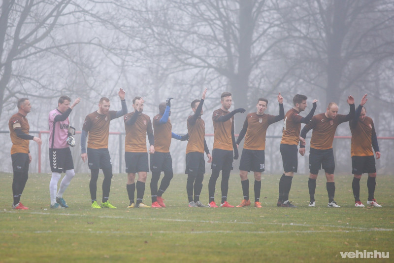 Kemény csata vár az úrkútiakra (archív fénykép)