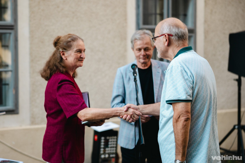 Pogányné Bojtor Zsuzsanna, Hegyeshalmi László és Baumann Béla fotográfus