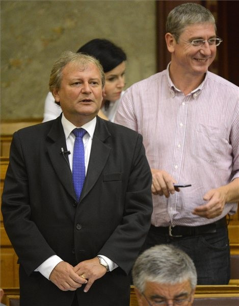 Hiller István és Gyurcsány Ferenc (mti)