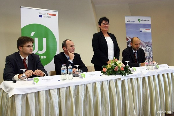 András László Józsefné