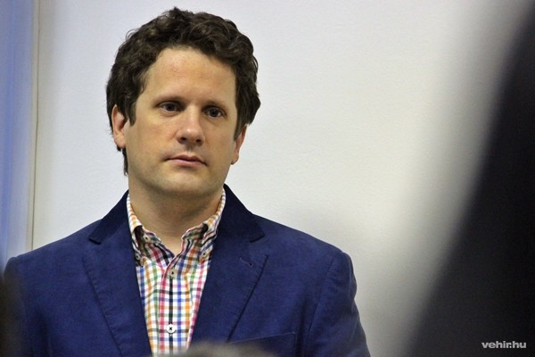 dr. Temesvári Balázs