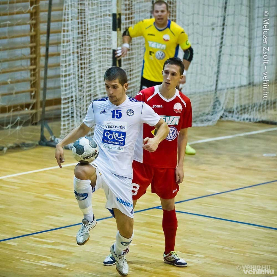 Megőrizte harmadik helyét az 1. FCV (archív fotók)