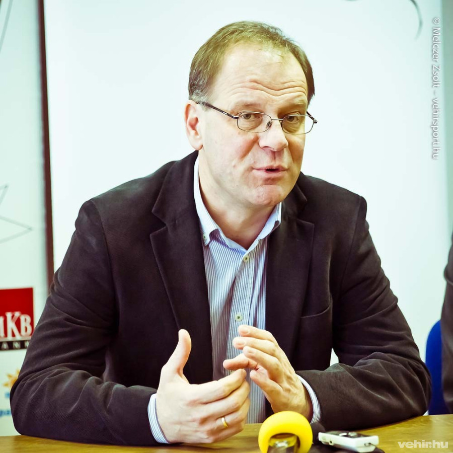 dr. Navracsics Tibor