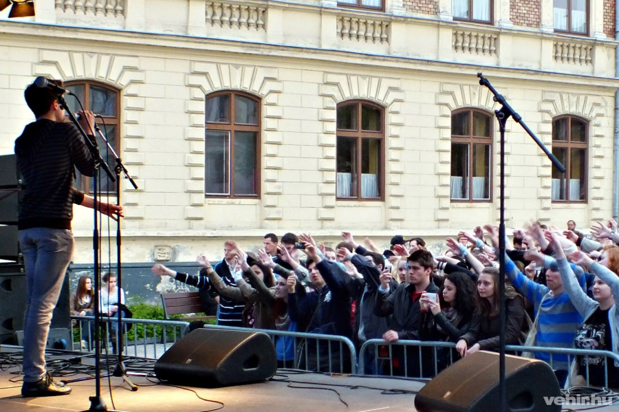 YOLO (Petőfi, Bonyhád)