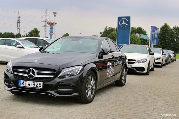 Egyedülálló autósor