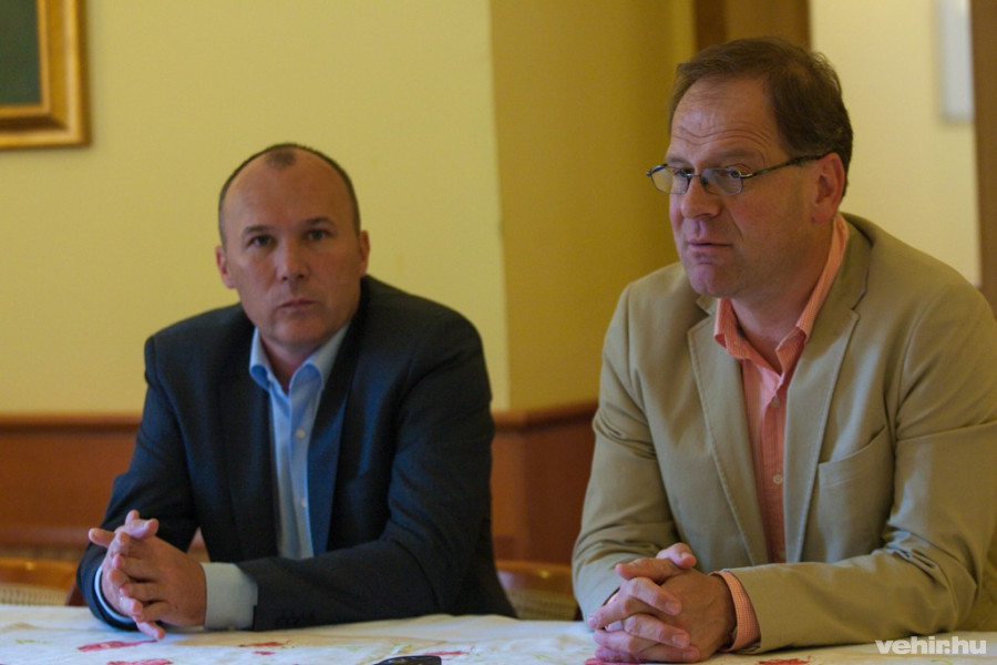 Porga Gyula és dr. Navracsics Tibor