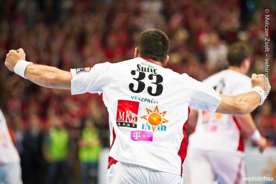 Sulic hat gólt lőtt és piros lapot kapott (archív fotók)