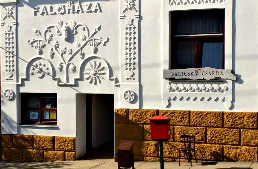 A Baricska a palkonyai faluházba rendezkedett be