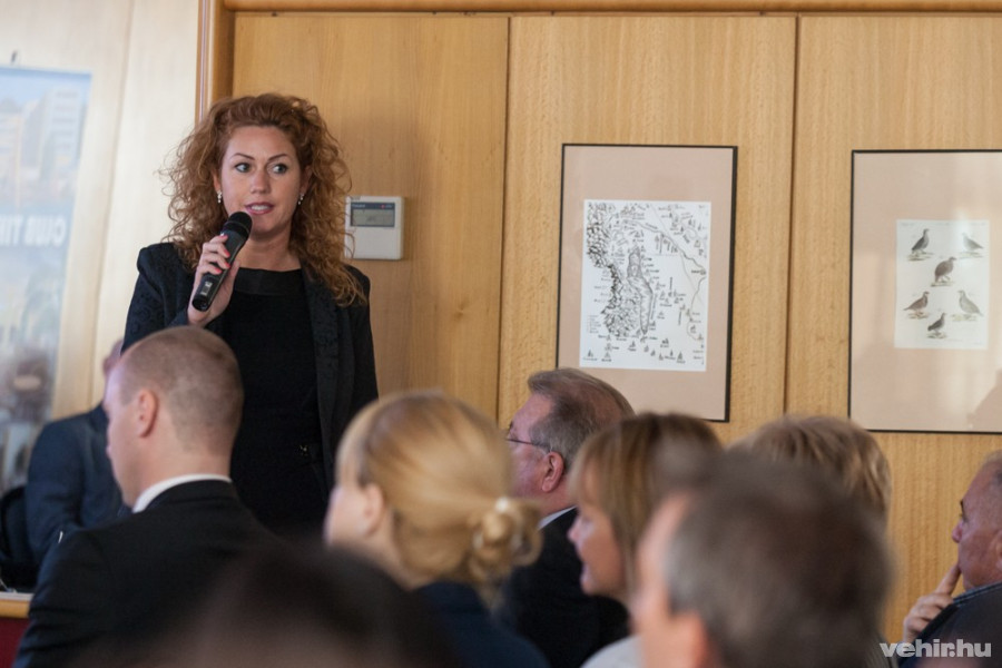 dr. Weingartner Lilla