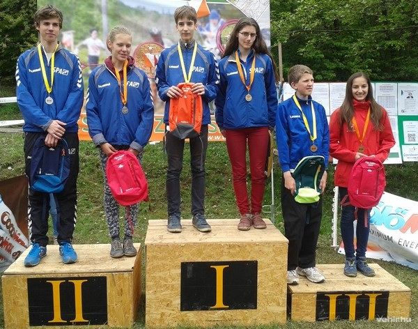 Mérő Dominika nyakába bronzérmet akasztottak