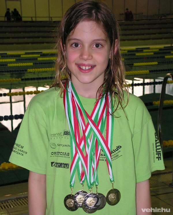 A legeredményesebb veszprémi versenyző, Hegyháti Zoé négy arany- és két ezüstérmet nyert