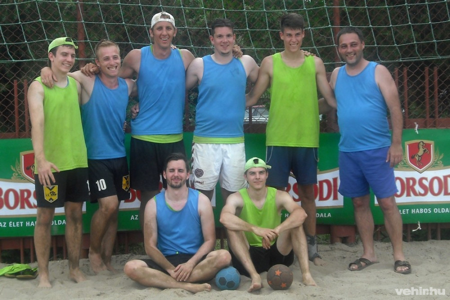 A csapat tagjai: Tárkányi Péter, Honyecz Gábor, Földesi Csaba, Heizer László, Németh Alex, Soós Balázs és Kovács Ákos