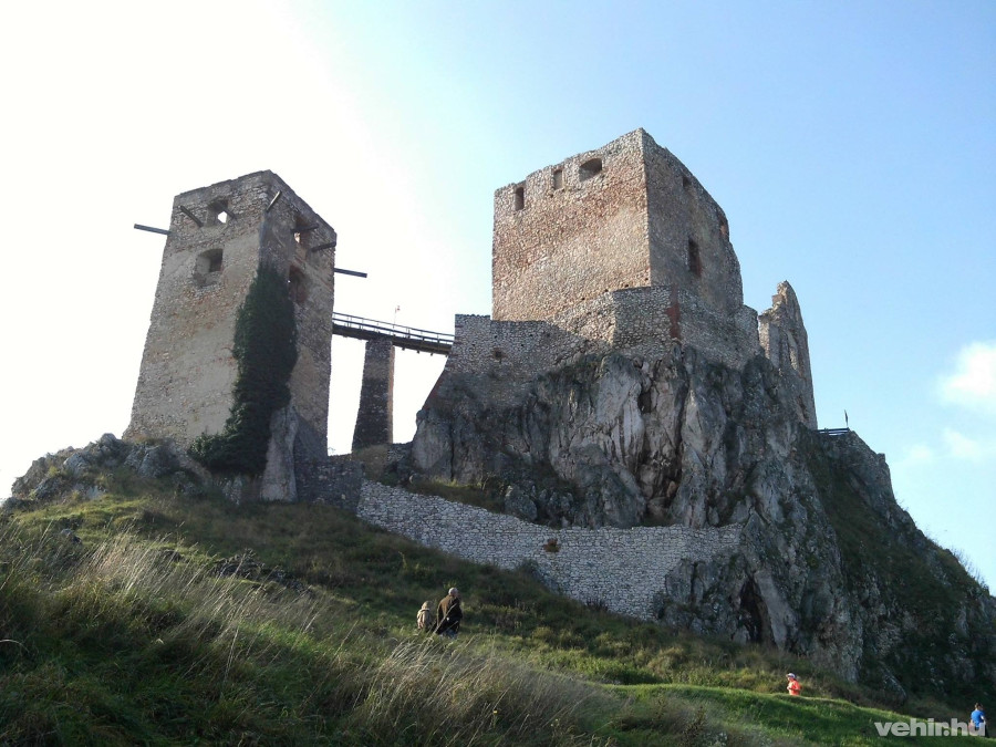 Vár a Cseszneki vár