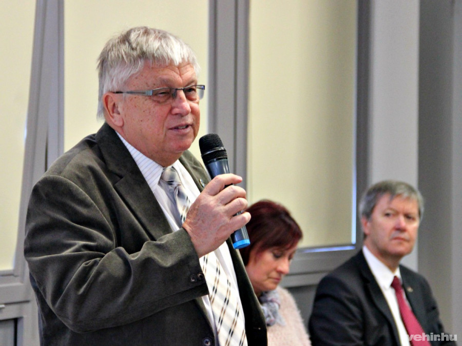 dr. Vándorfi Győző