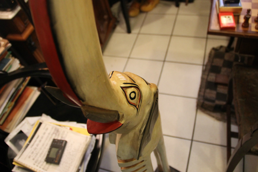 a díj.  bár még nincs kiaranyozva