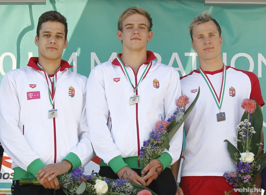 Székelyi Dániel, Rasovszky Kristóf és Rákos Patrik (b-j) a Balatonfüreden rendezett nyíltvízi úszó országos bajnokság érmesei a Magyar Úszás Napján 2016. június 18-án. MTI Fotó: Kovács Anikó