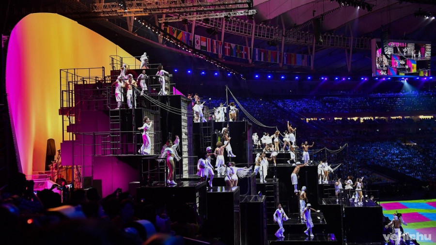 Táncosok a XXXI. nyári olimpiai játékok megnyitóünnepségén a Rio de Janeiró-i Maracana Stadionban 2016. augusztus 5-én. MTI Fotó: Czeglédi Zsolt 