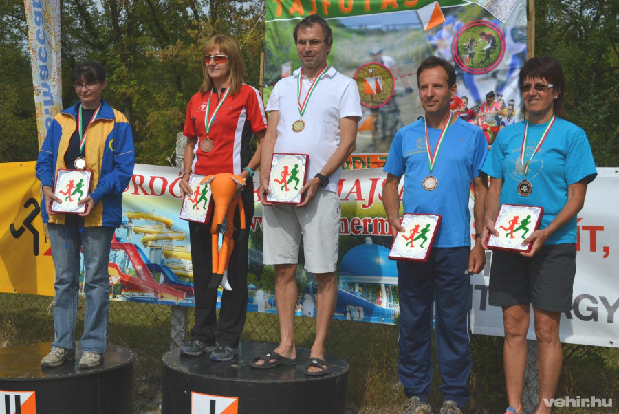 Németh Zsoltné a dobogó tetején - Fotó: Allwinger Hervig