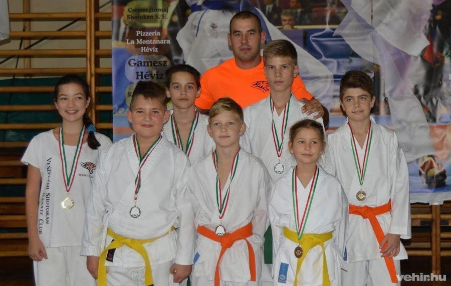 Eredményesen szerepelt Hévízen a veszprémi csapat