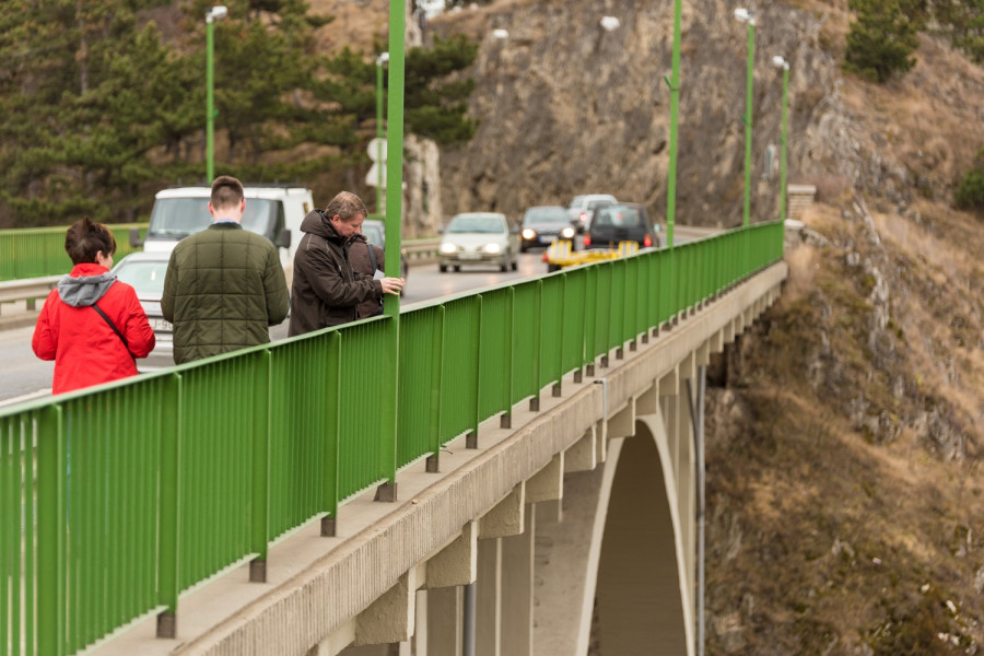 Tavaly matricás akcióval hívták fel a figyelmet a lelkisegély szolgálatra