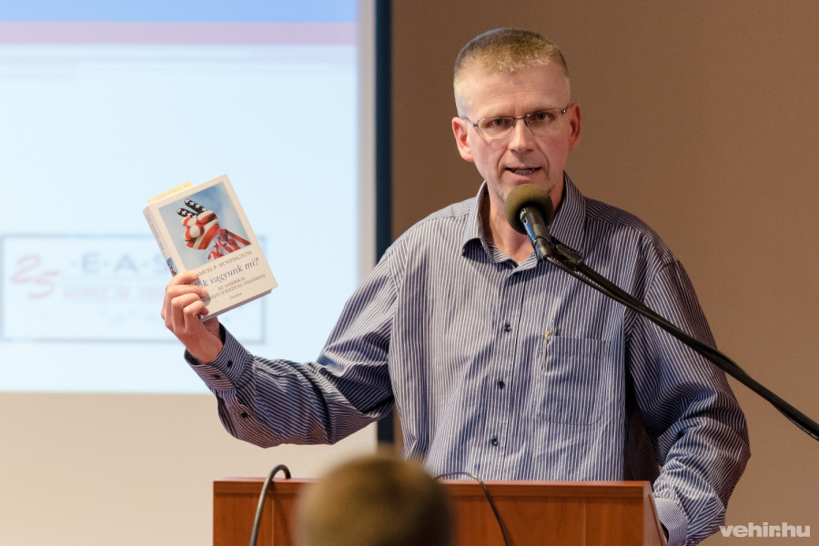 Dr. Czeglédi Sándor