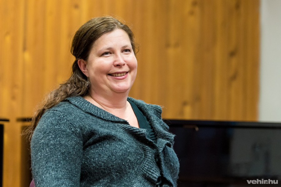 Albert Fruzsina, szociológus