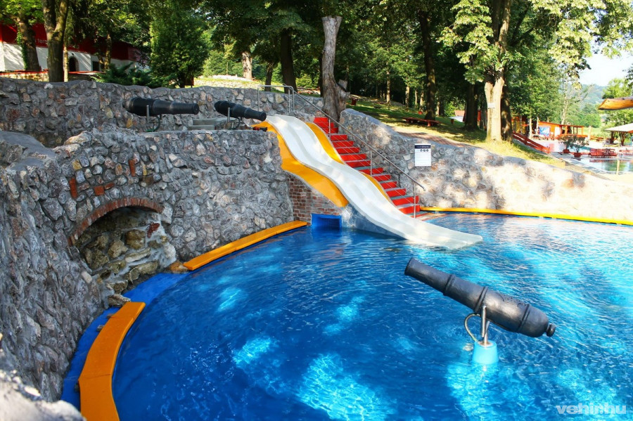 Ma azok a fürdők sikeresek, amelyek pluszt adnak