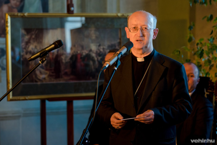 dr. Márfi Gyula, veszprémi érsek