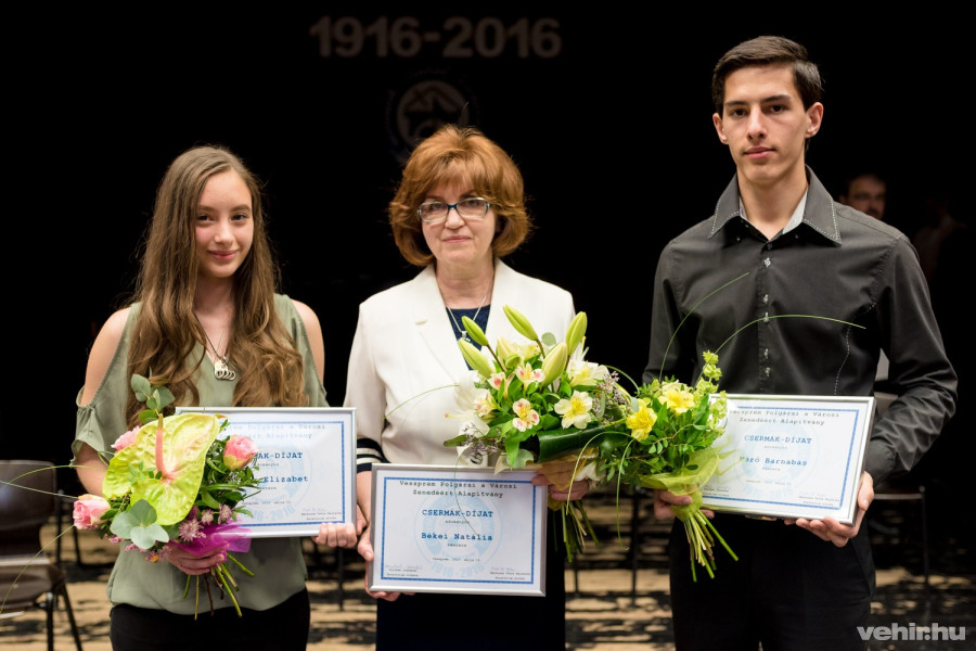 Kalmár Elizabet, Békei Natália és Mérő Barnabás