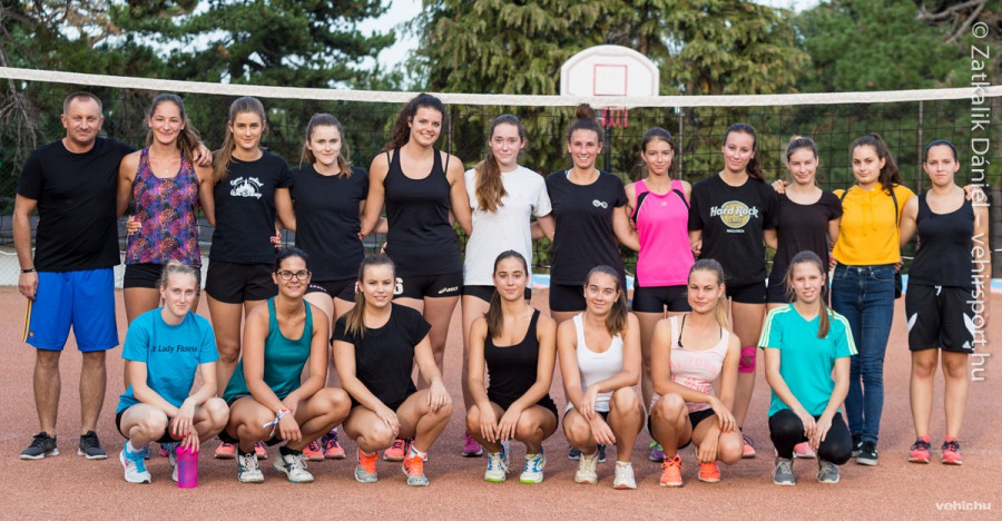 A VESC női röplabdásai