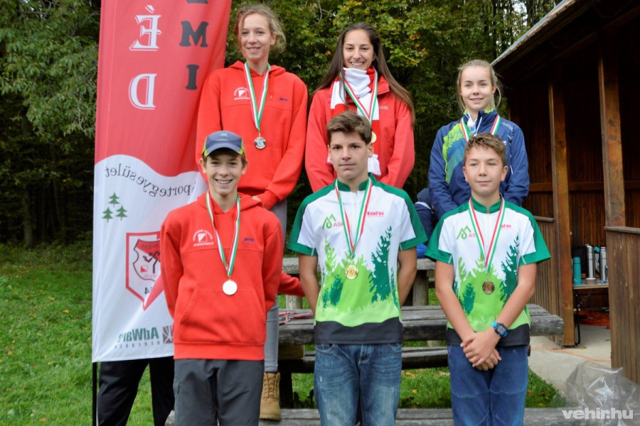 A 16 éves mezőny dobogósai