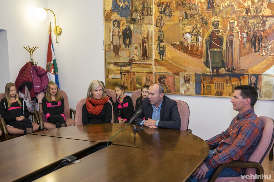 Csapó Zsuzsa, Porga Gyula, Mészáros Péter