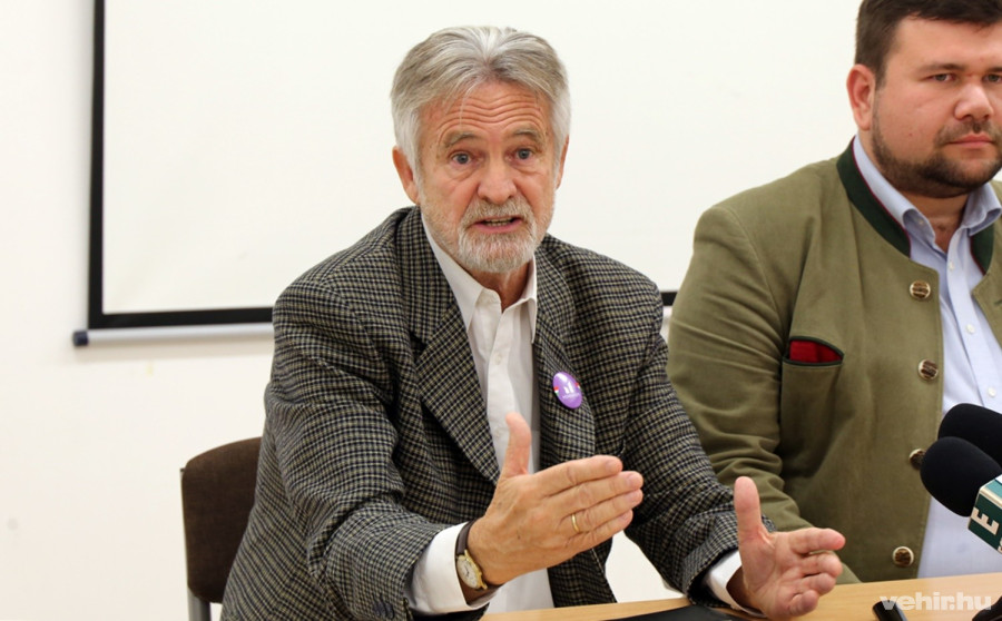 Meződi János a Momentum veszprémi jelöltje