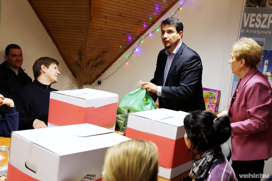 Mesterházy Attila és Juhász-Kun Márta(j)