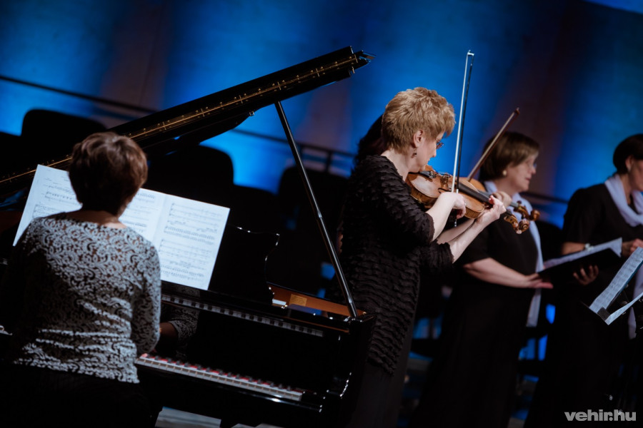 Hegedű és zongora együtt