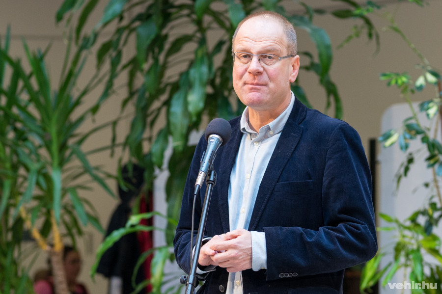 Dr. Navracsics Tibor