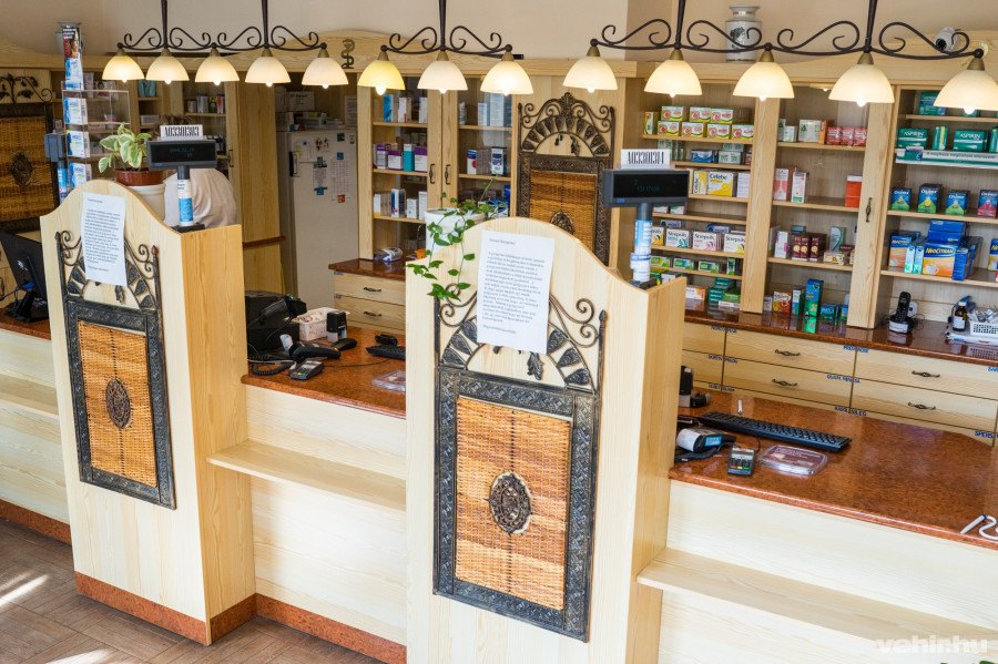 Ezüst Holló Patika