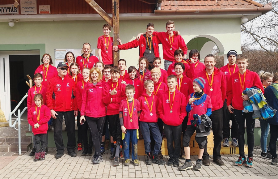 A Veszprémi Honvéd dobogósai - Fotó: VHSE