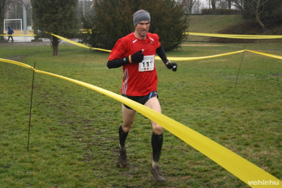 Fonyó Sándor félmaratoni versenyt nyert - Fotók: VEDAC