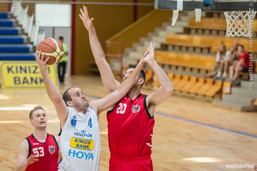 A Hoya kikapott Nagykőrös vendégeként (archív fotó)