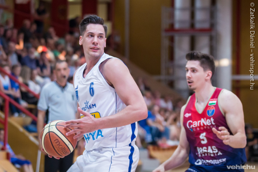 A Hoya célja az egyenlítés