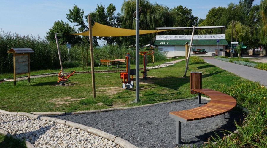 Mezítlábas ösvény Csopakon (Forrás: www.csopak.hu)