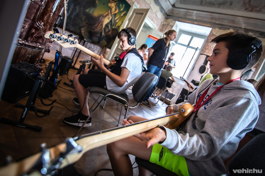 Zenerajongóknak mennyország ez a kiállítás