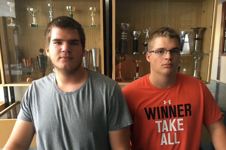 A Jendrassik két tanulója, Péringer Márk (a kép bal oldalán) és Bedegi Bence is éremmel tért haza Győrből