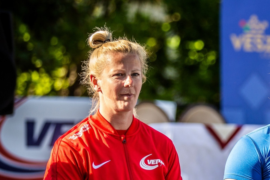 Orbán Éva búcsúzott a kontinenstornától (archív fotó)