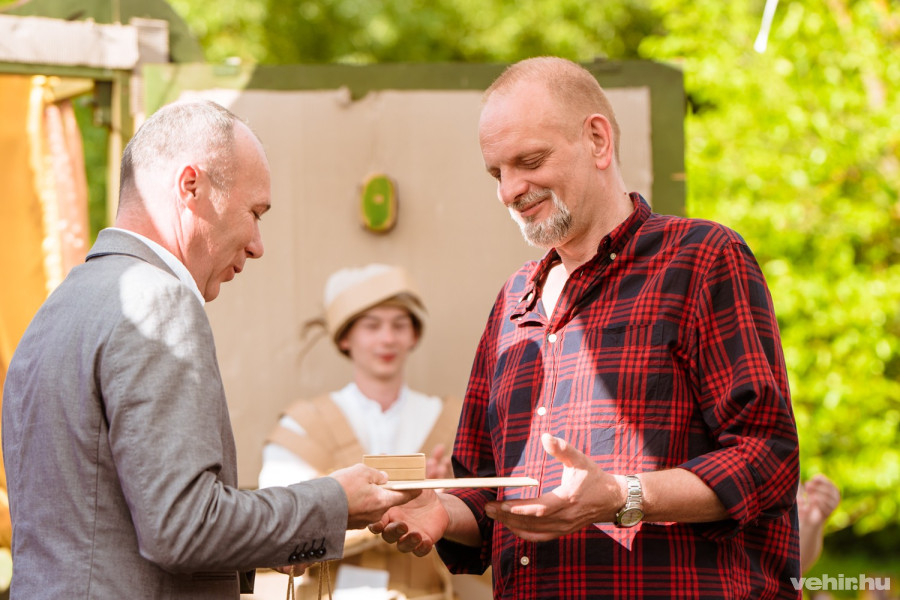 Az alapítók munkáját elismeréssel díjazta Veszprém