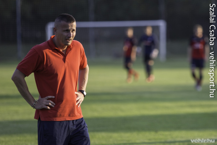 Könnyedén nyert Pető Tamás csapata (archív fotó)